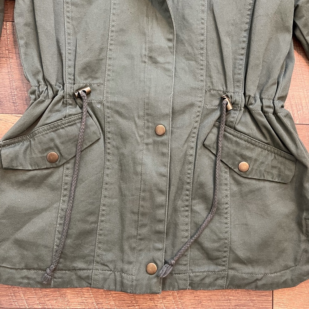 Jacket - Picture 2 of 4